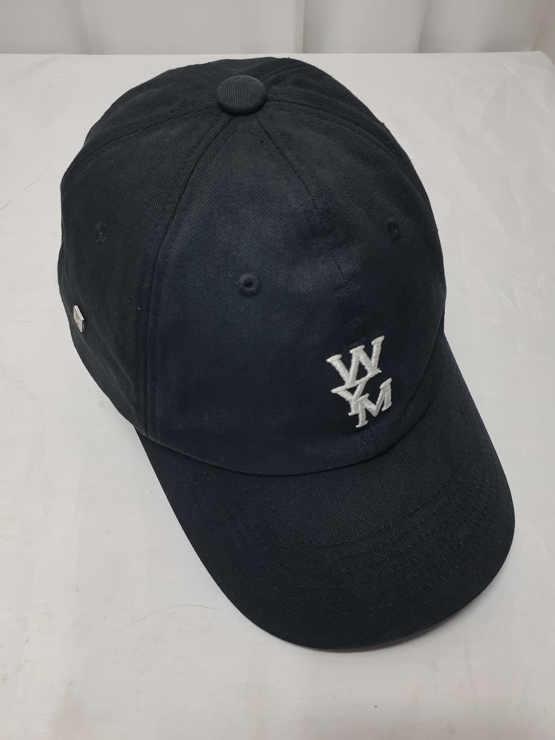 우영미 로고 볼캡 블랙 상품이미지1