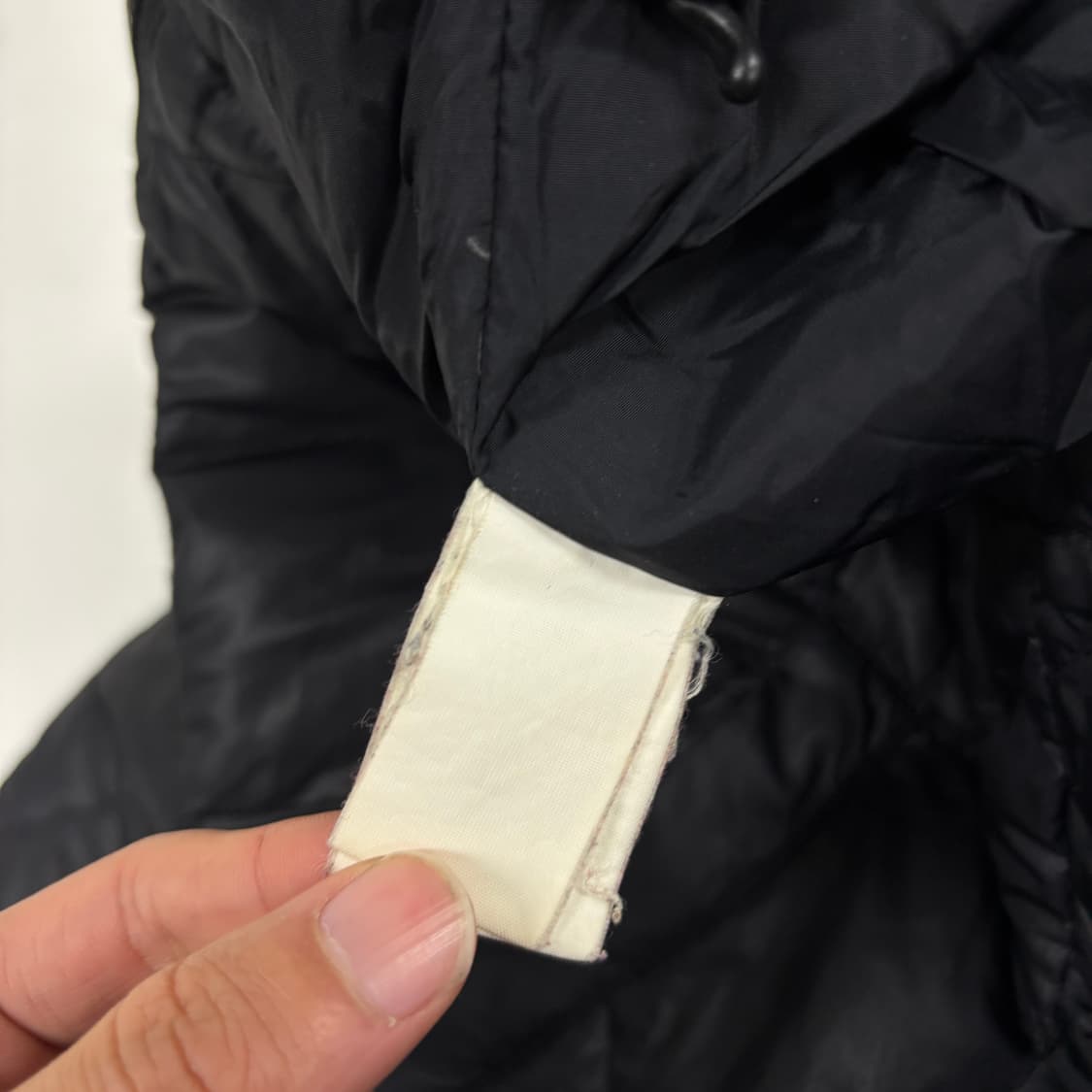 노스페이스 구스 경량 패딩 상품이미지10