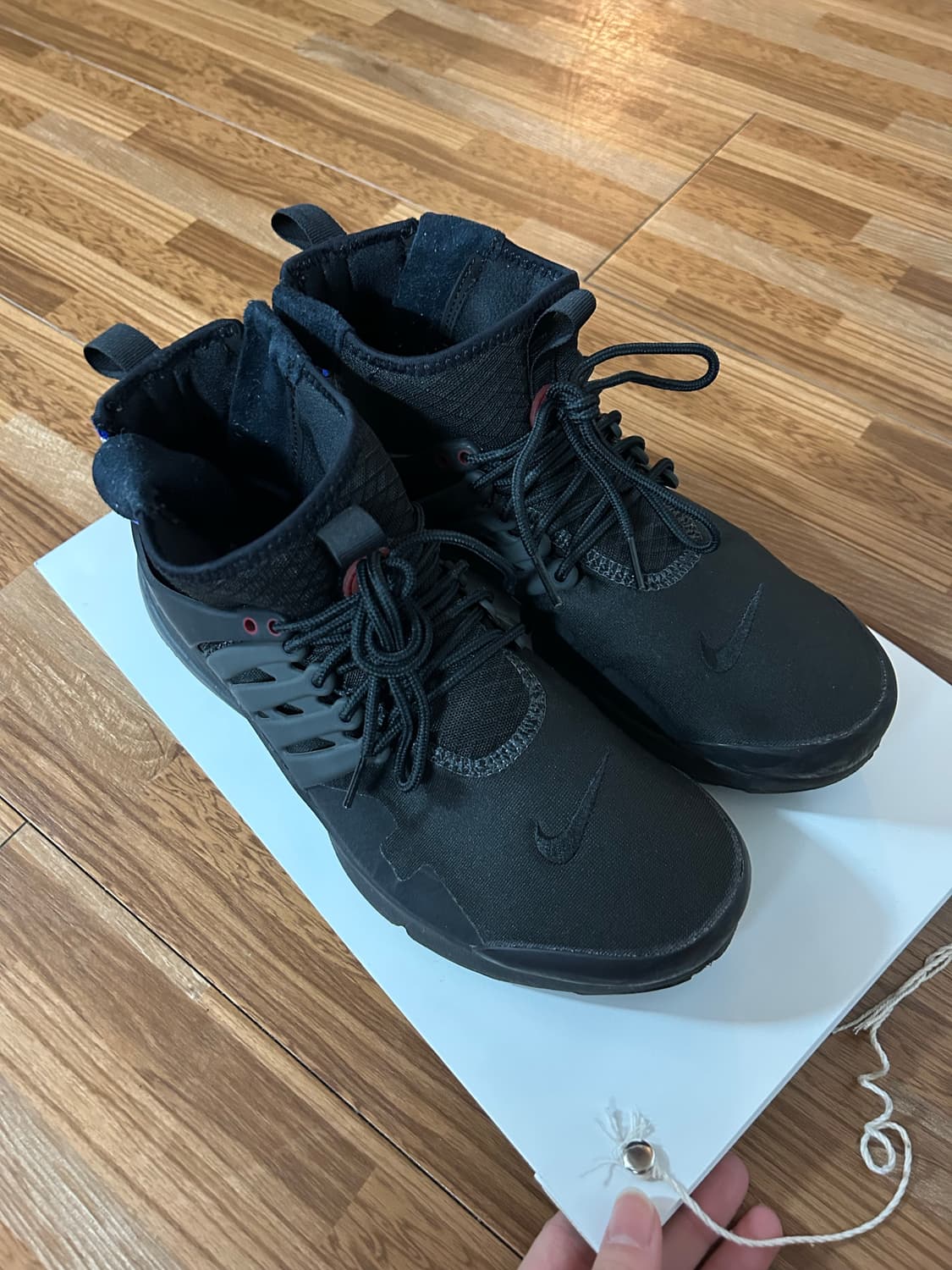 나이키 프레스토 미드 270 상품이미지1