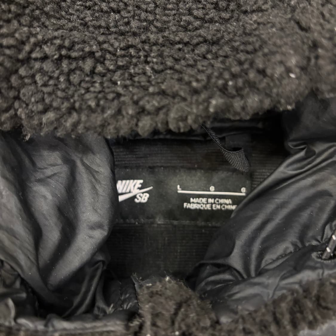 나이키sb 블랙 후리스 집업 상품이미지3
