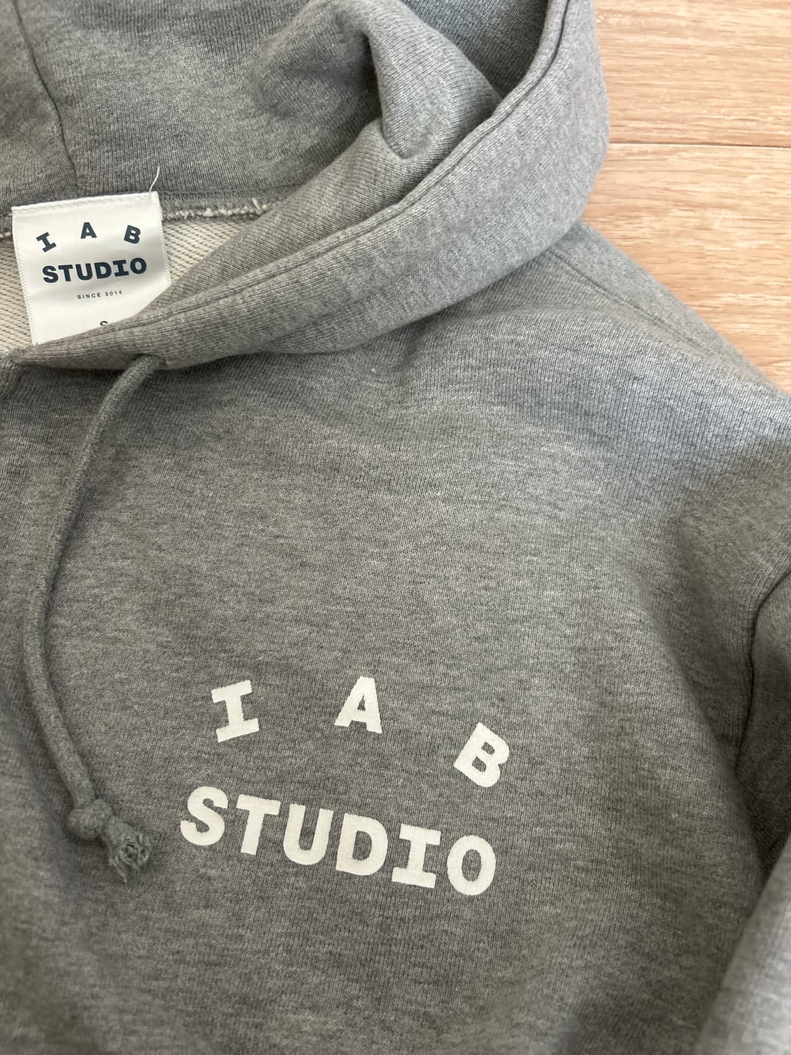 아이앱 스튜디오 후드집업 그레이 상품이미지1