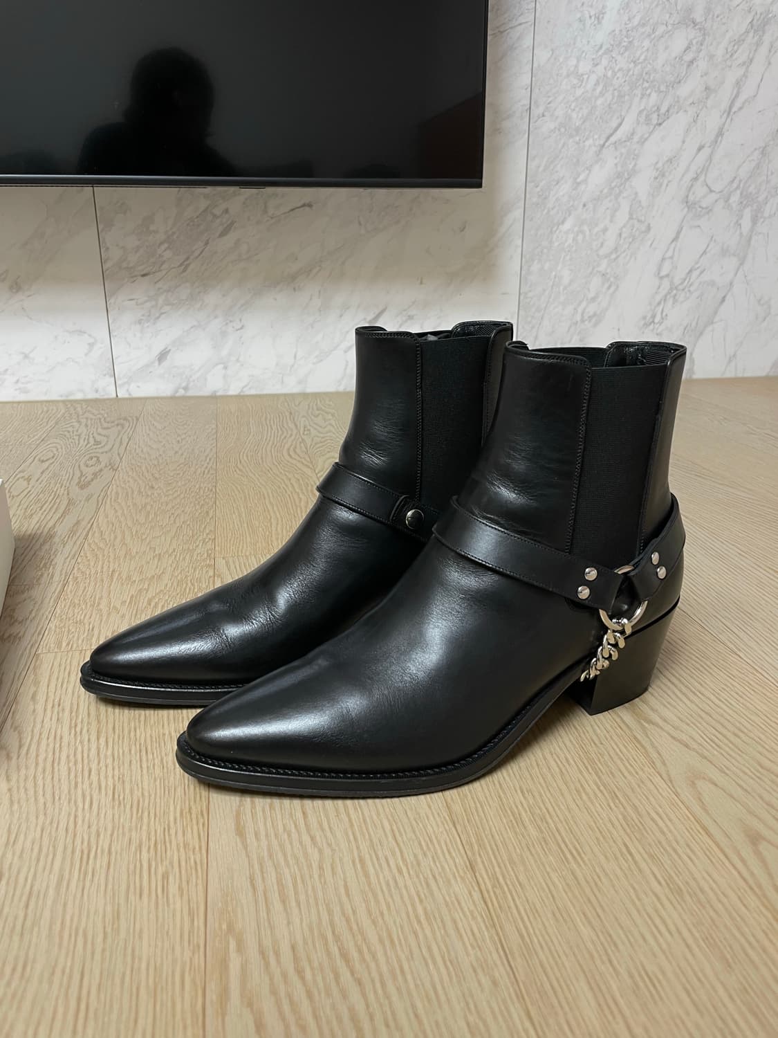 셀린느 카마르그 부츠 42사이즈 팝니다 상품이미지1