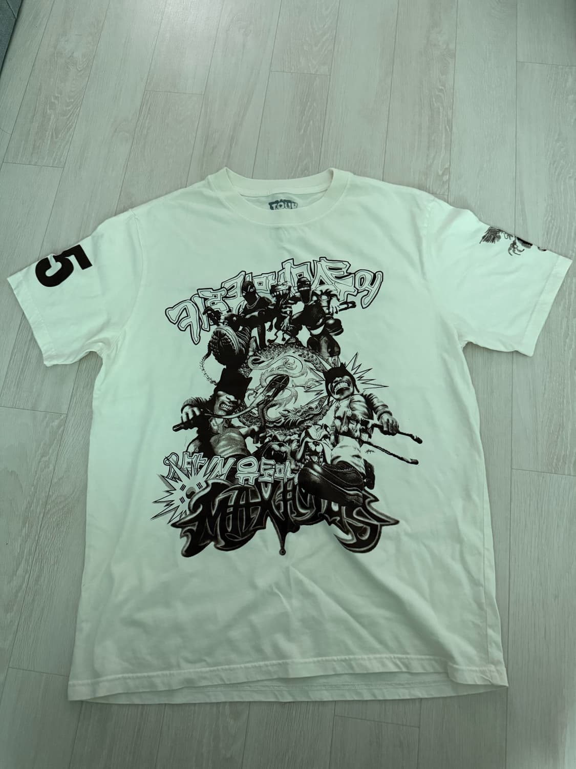 트래비스 스캇 내한 반팔티셔츠 m 새상품 상품이미지2