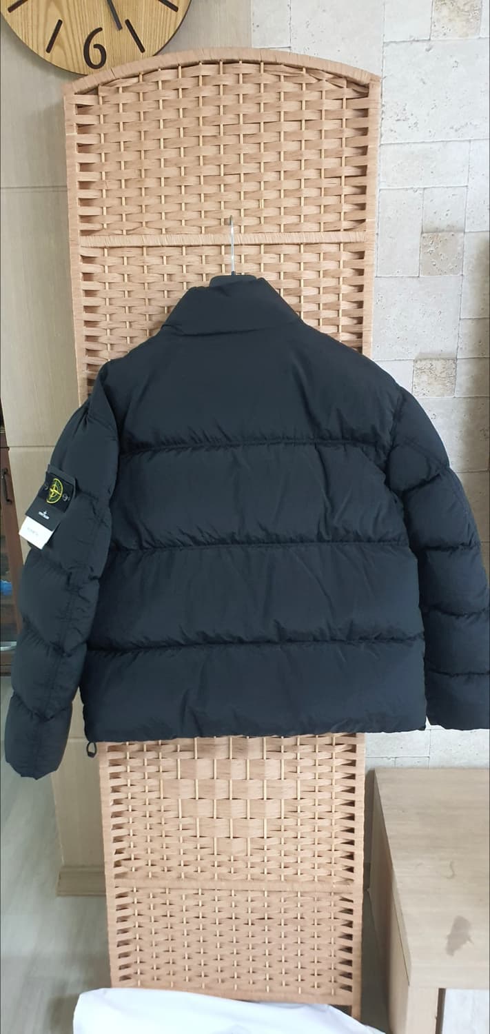 스톤아일랜드 크링클랩스 25fw 패딩 XL 새상품급 정품(한글텍O) 상품이미지3