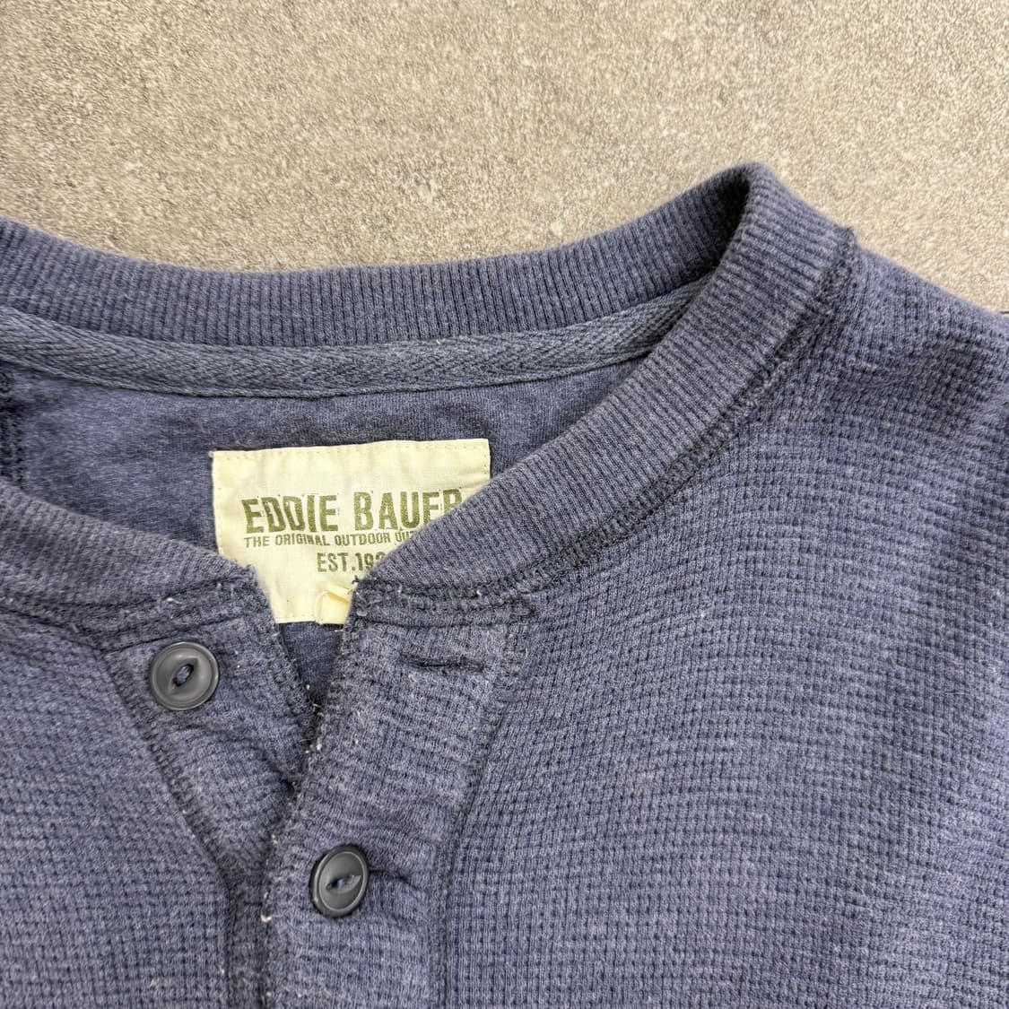 애디바우어 긴팔니트티셔츠 상품이미지4