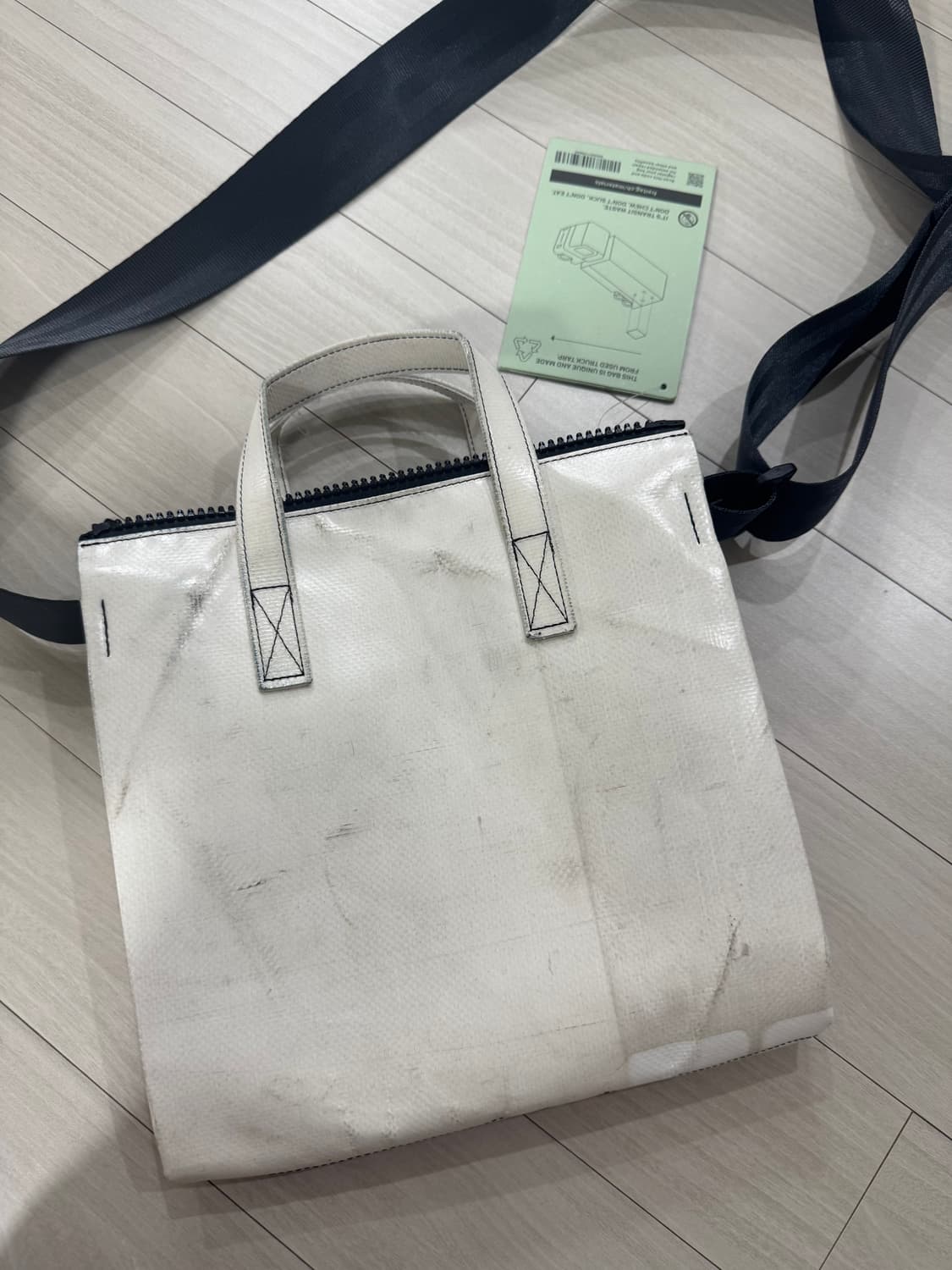 프라이탁 루비 핑크색 판매합니다 상품이미지2