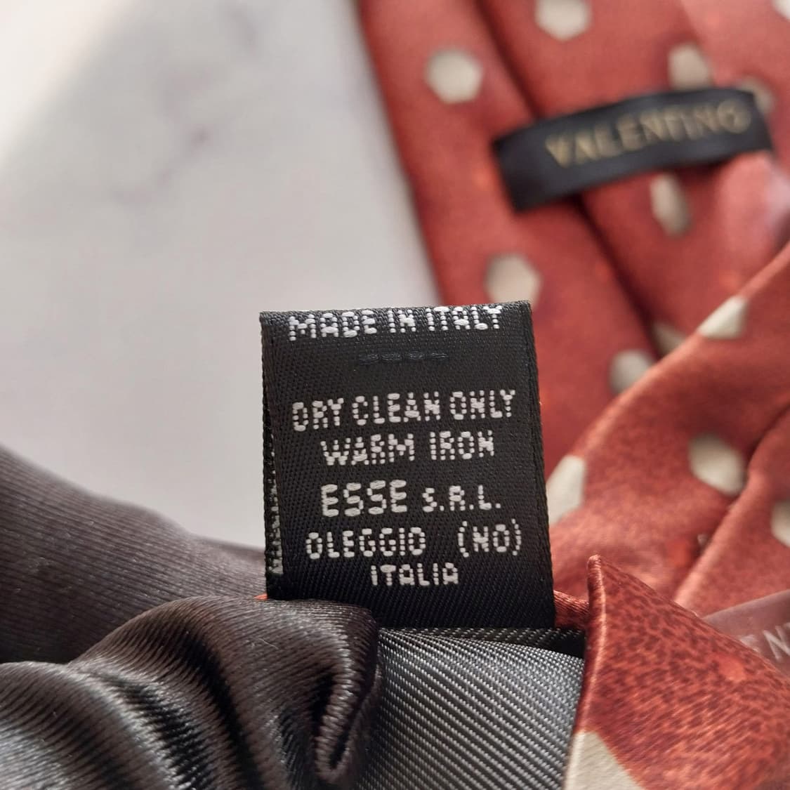 발렌티노 실크 브라운 기하 패턴 넥타이 10.1cm A+등급 K1395
 상품이미지9