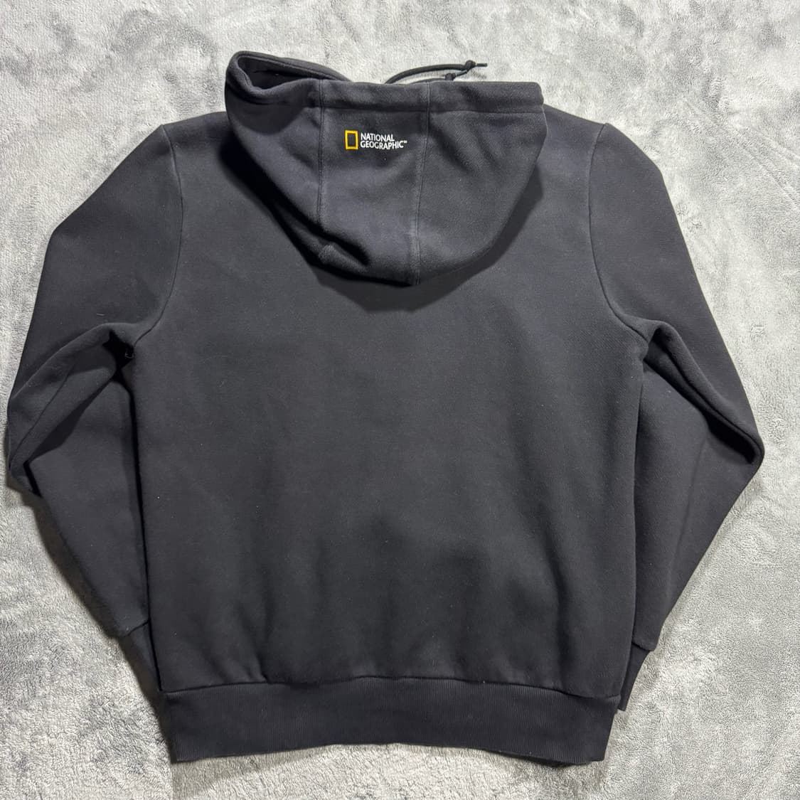 내셔널지오그래픽 검정색 후드티 상품이미지3