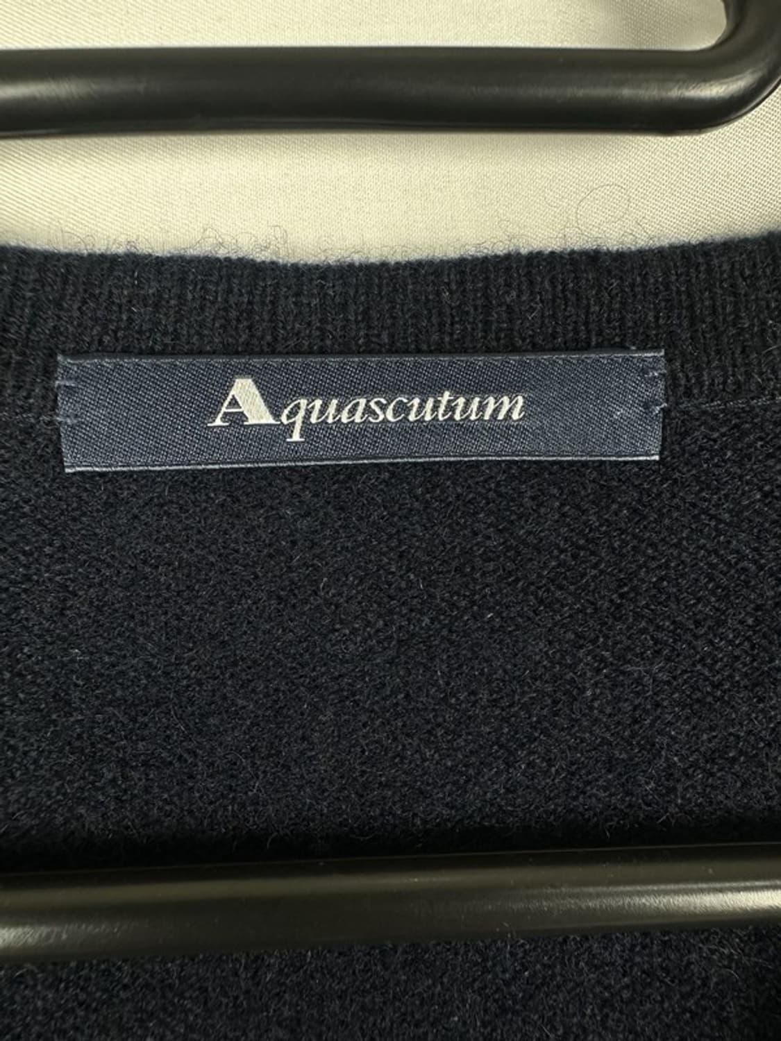 [M] AQUASCUTUM 아쿠아스큐텀 캐시미어100% 논버튼 가디건 상품이미지3