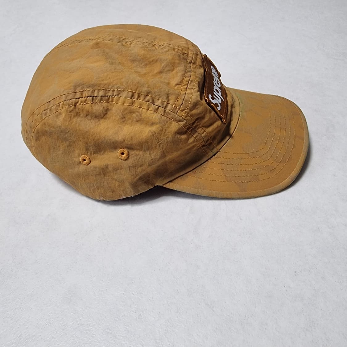 슈프림 브랜드의 카모 패턴 캠프캡 상품이미지5