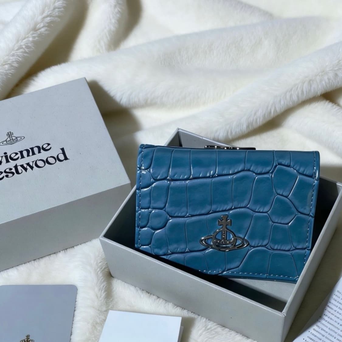 비비안웨스트우드 아카이브 블루 레더 은장orb 하프월렛 3단 반지갑 상품이미지1