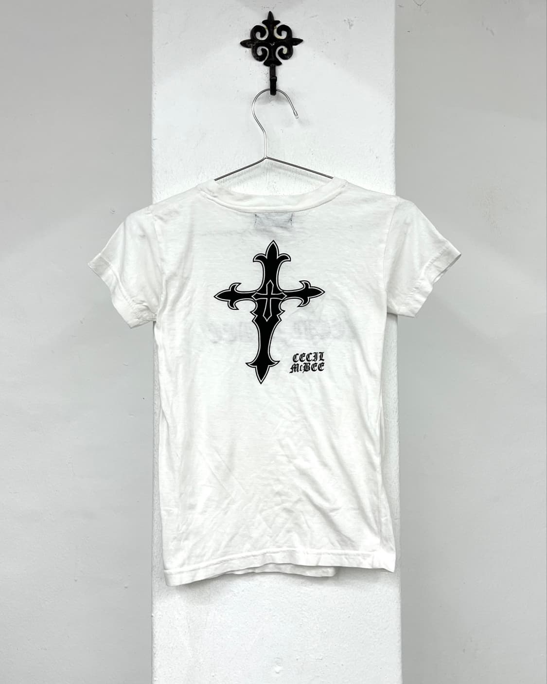 Cecil Mcbee cross printjng short sleeve 상품이미지3