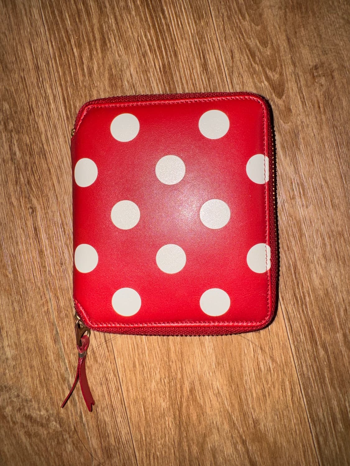 꼼데가르송 도트 지갑 상품이미지1