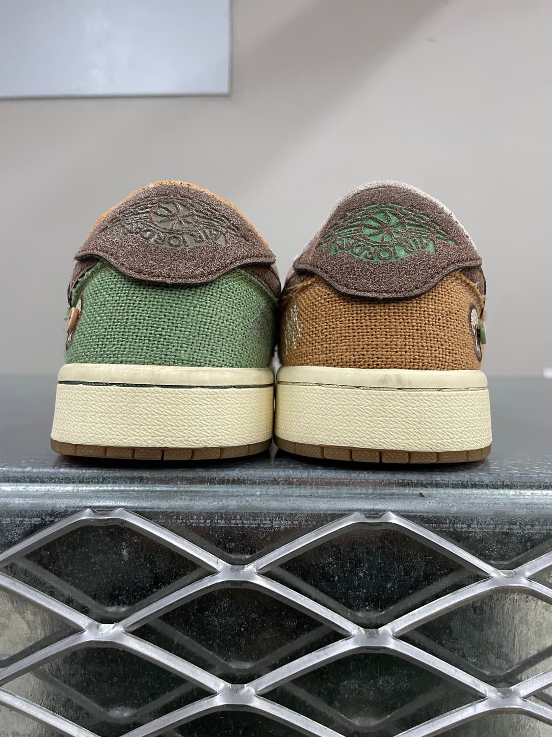 조던1 X 자이언 윌리엄슨 플랙스 앤 오일 그린 240 상품이미지3