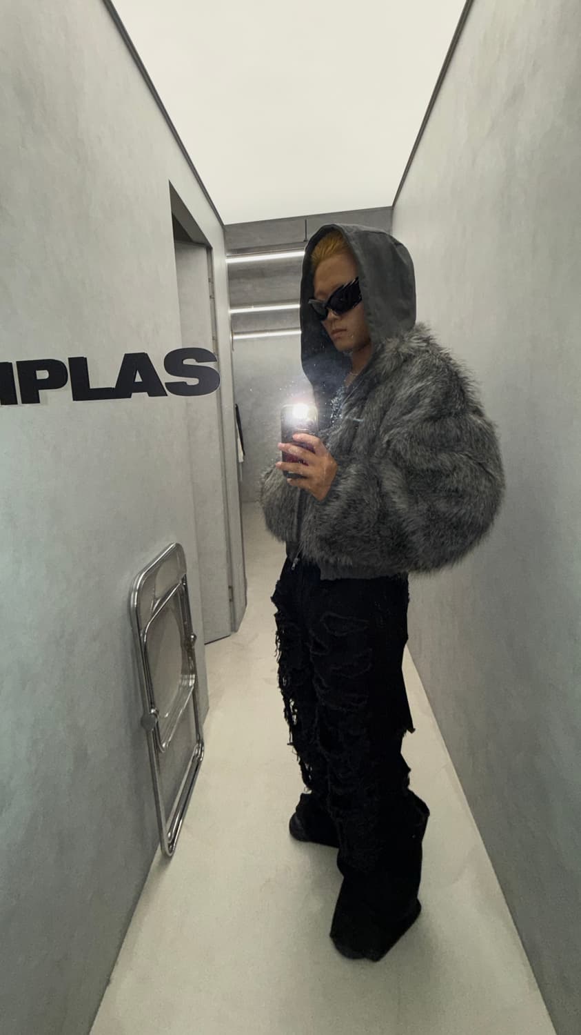 발렌시아가 스파이크 렉탱글 유일 매물 상품이미지10