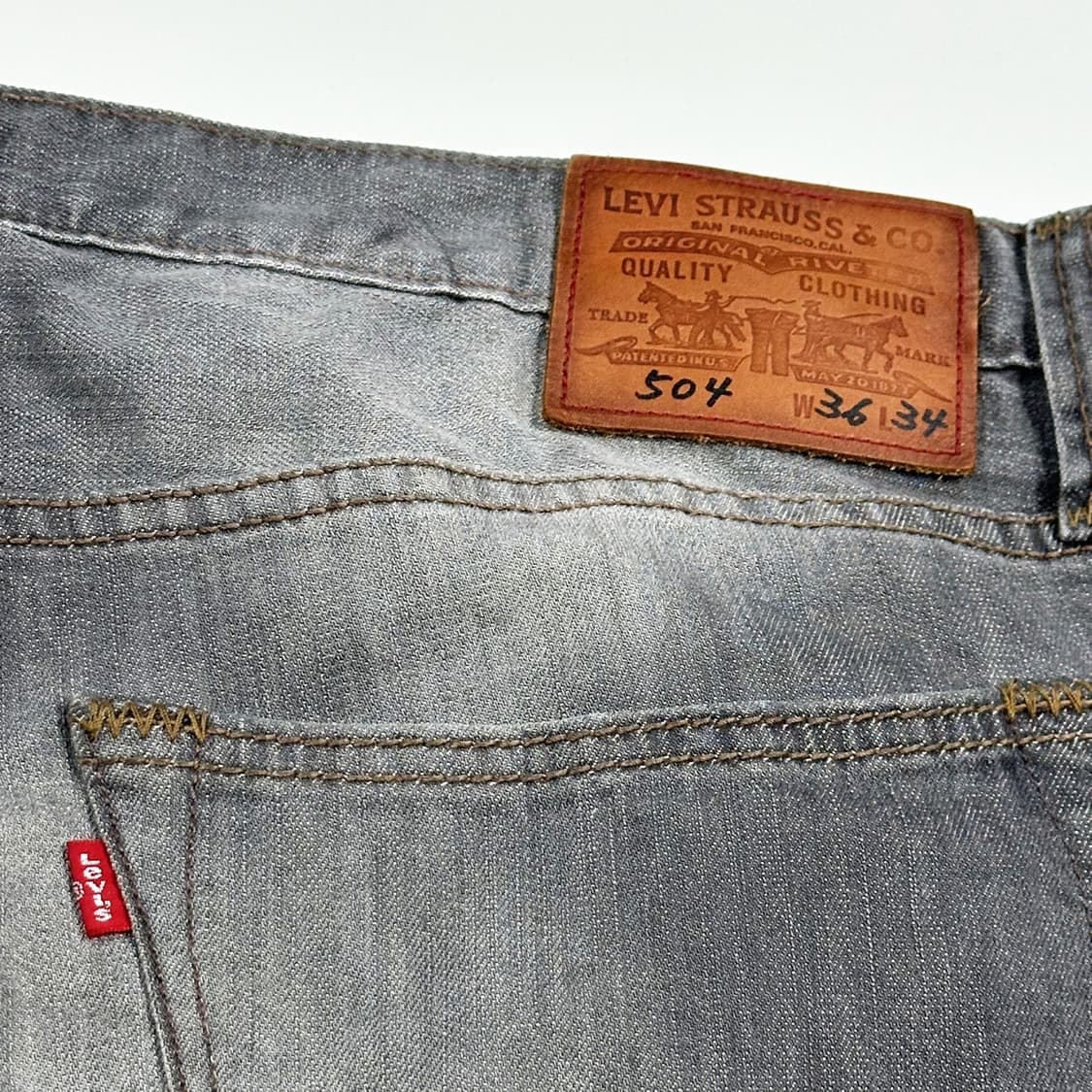 리바이스 504 오리지널 워싱 흑청 데님 팬츠 (36인치) 상품이미지7