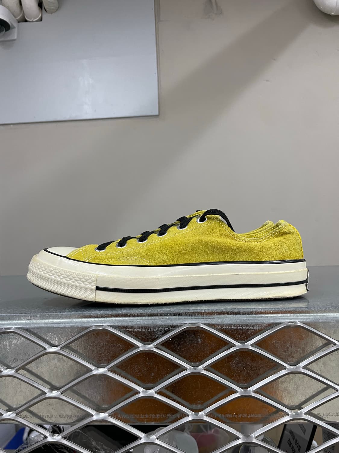 컨버스 척 70 스웨이드 볼드시트론 260 상품이미지1