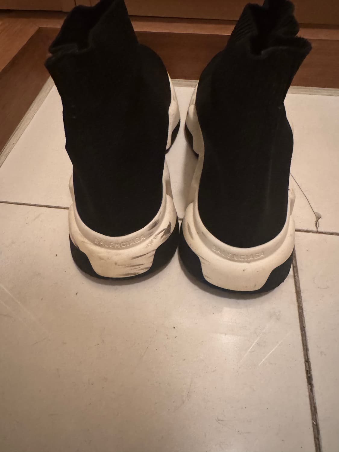 발렌시아가 스피드러너 39 상품이미지3