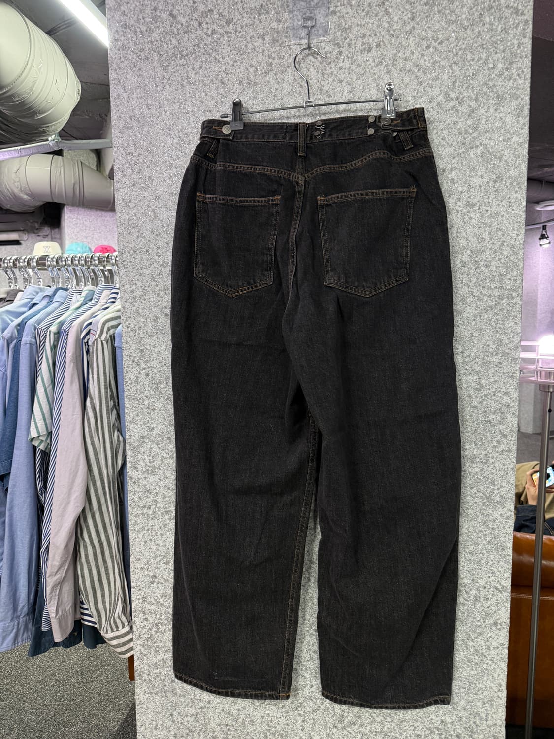 펄스 블랙 워싱 와이드 데님 팬츠 B4374 상품이미지4