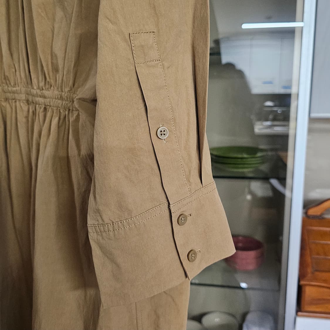 66~77/COS 코스 여성 코튼 롱 트렌치 코트 (카멜/베이지) 상품이미지3