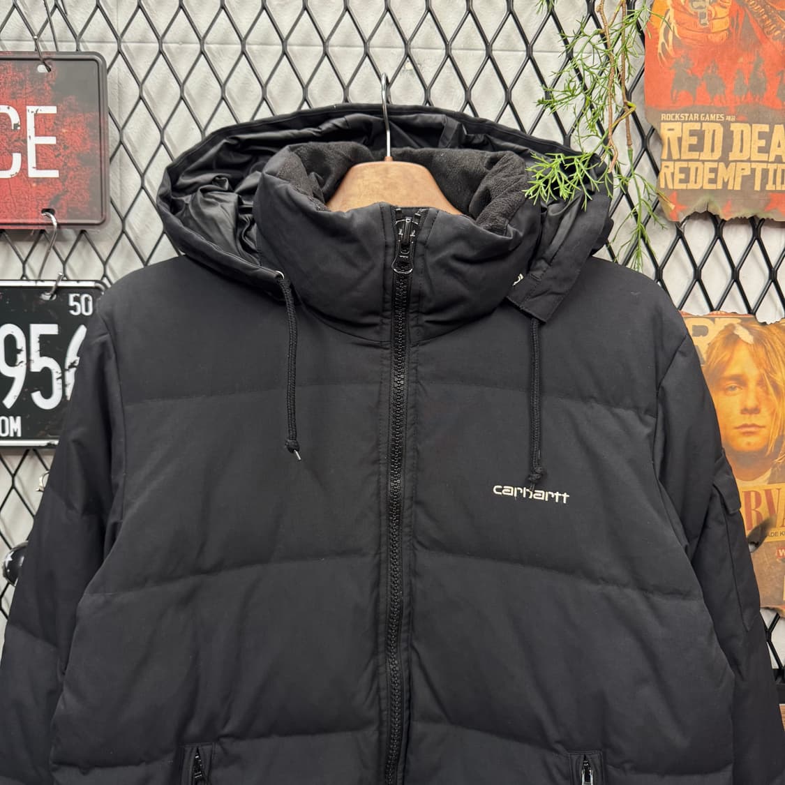 00s 칼하트 알래스카 다운 후드 패딩 자켓 투포켓 포인트 블랙 상품이미지3