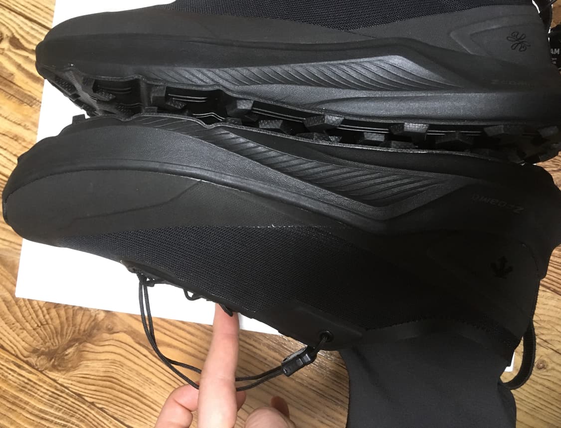 데상트 유스 시프트 트레일 블랙 판매합니다  상품이미지6