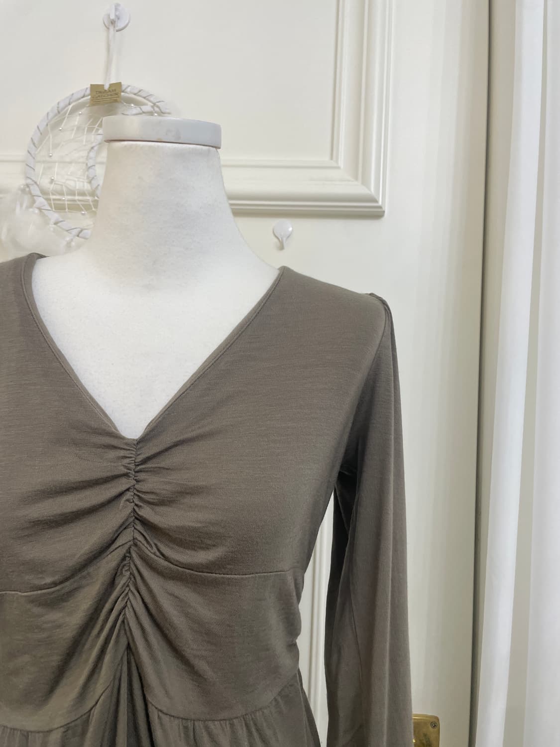 khakibrown shirring point tencel long sl 상품이미지6