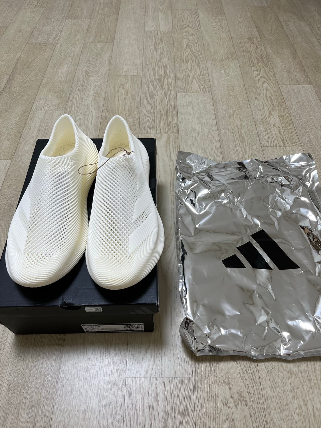 285 아디다스 클라이마쿨 오프화이트 상품이미지1