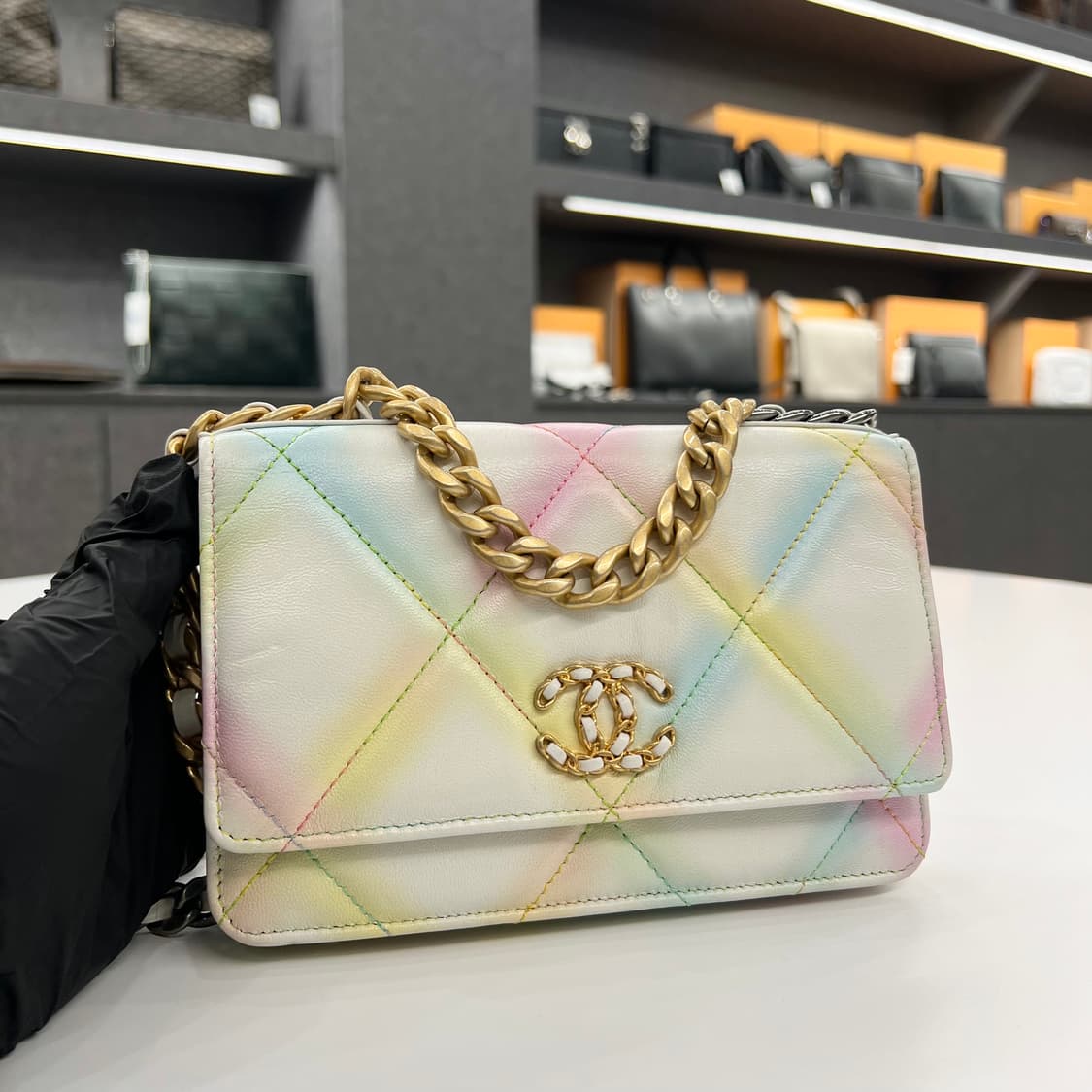 [ 22년식,OS ] 샤넬 19 컬렉션 woc체인백  상품이미지2