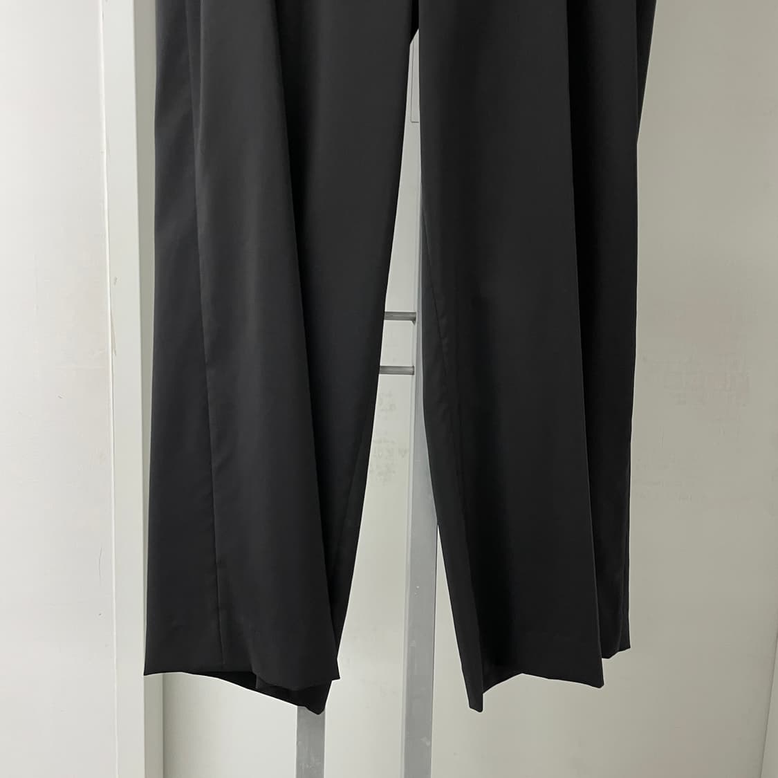 COS 코스 블랙 슬랙스 46 상품이미지3