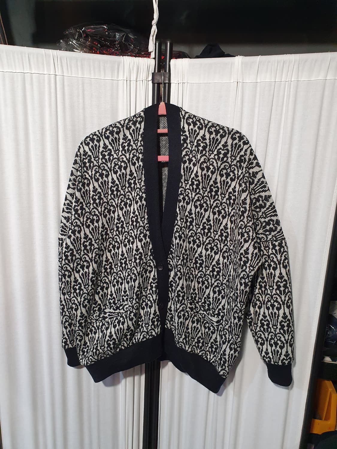 빈티지 패턴 니트 가디건 블랙/아이보리 2200320 상품이미지1