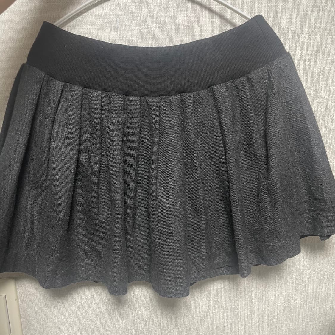 그런지 오버핏 아이보리 니트 & 밴딩 스커트  상품이미지2