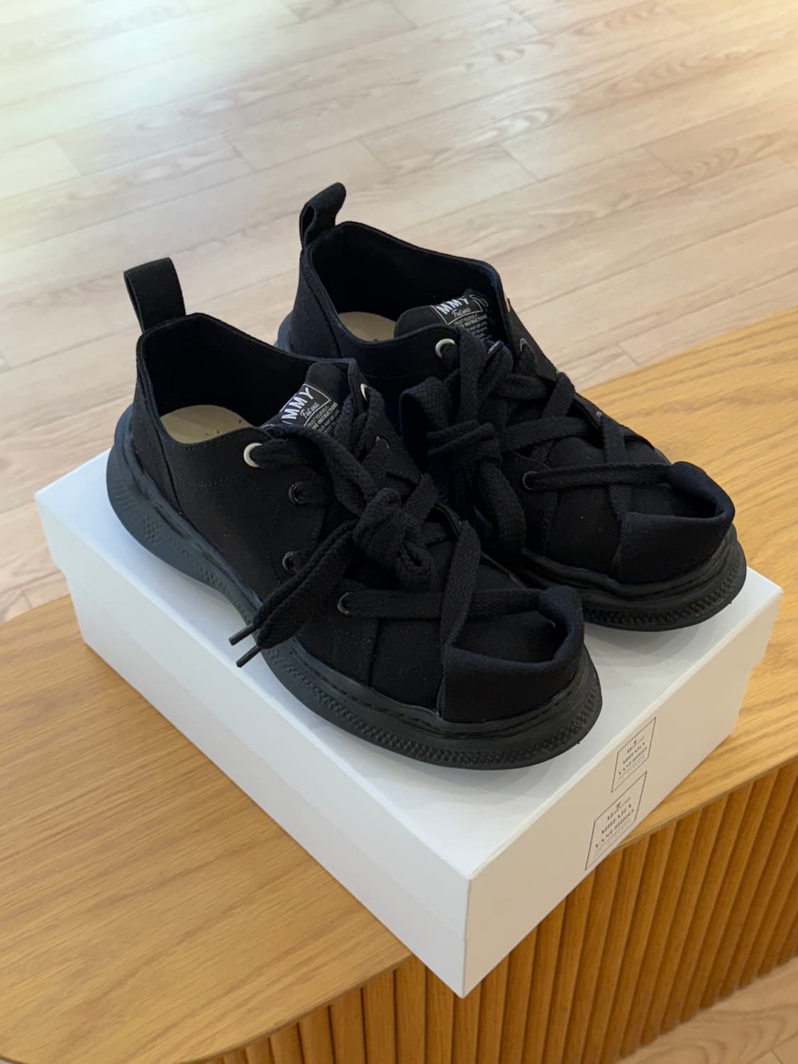 미하라야스히로 X 뷰티 비스트 roll tongue staining sh 상품이미지1