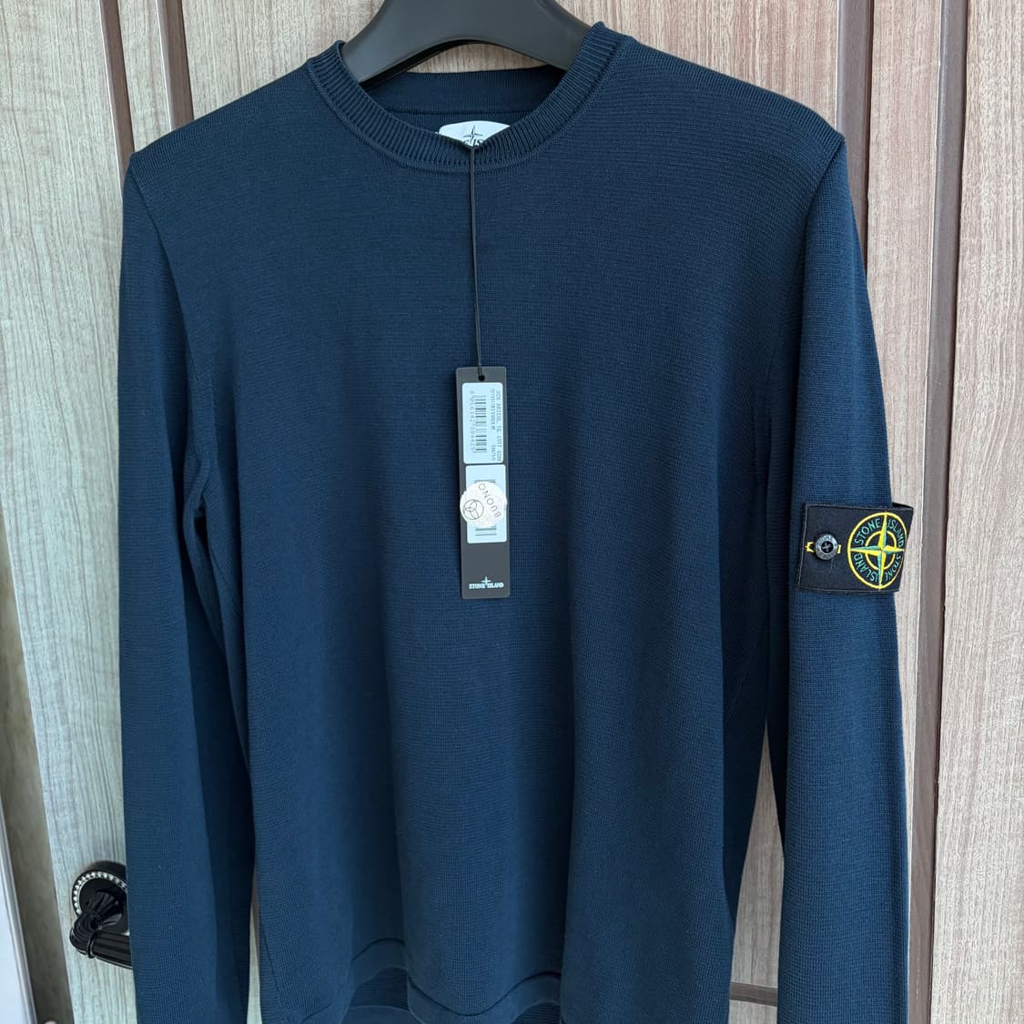 새상품(M)스톤아일랜드 와펜 슬리브 티셔츠 네이비 상품이미지1