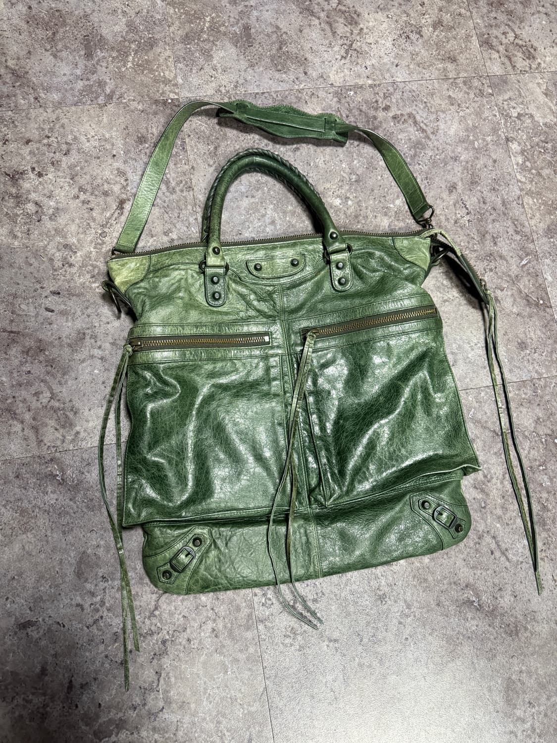 발렌시아가 모터백 상품이미지1