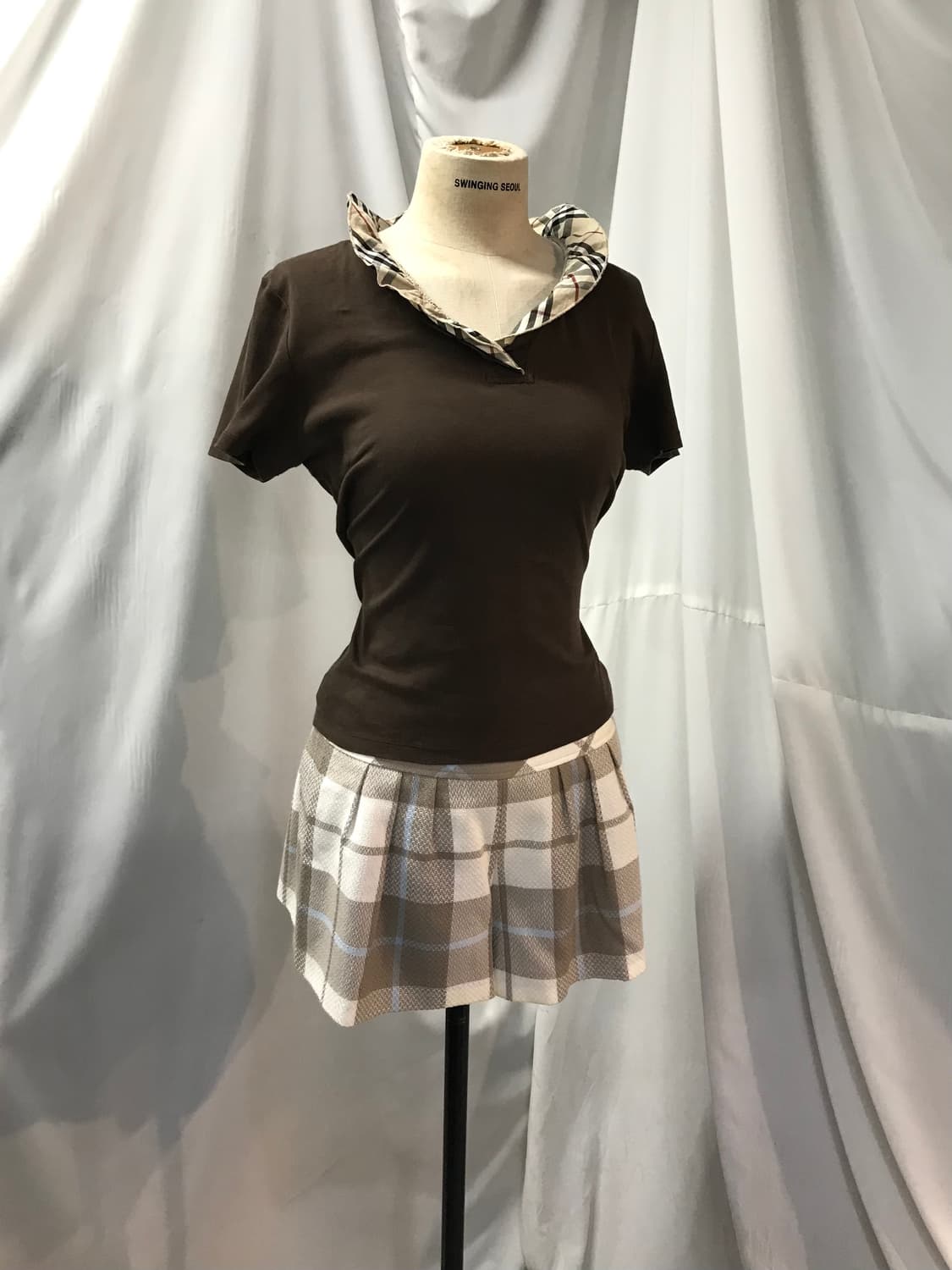 버버리 브라운 반팔 상품이미지1