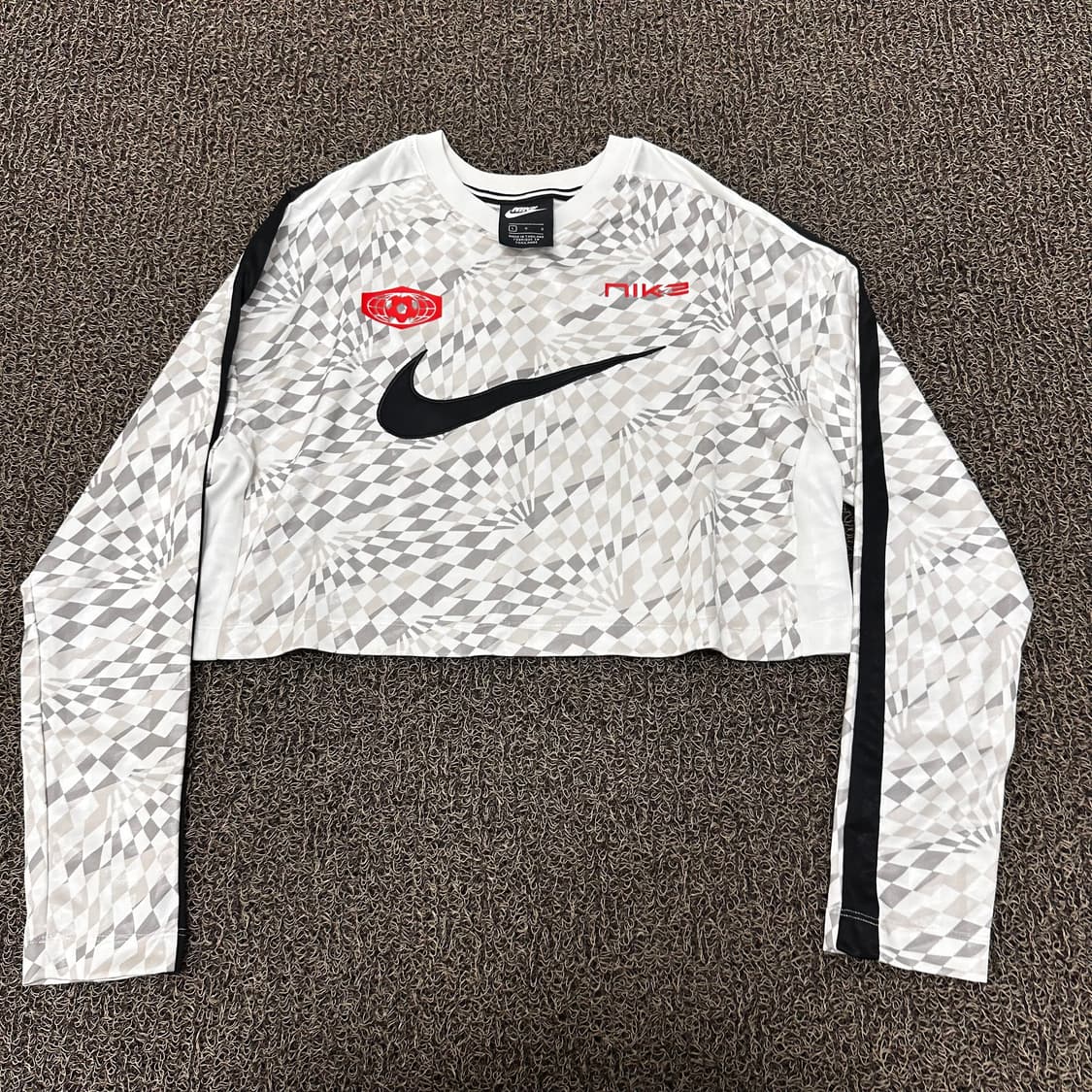 NIKE 나이키 스우시 여성 크롭 긴팔티셔츠 L 상품이미지1
