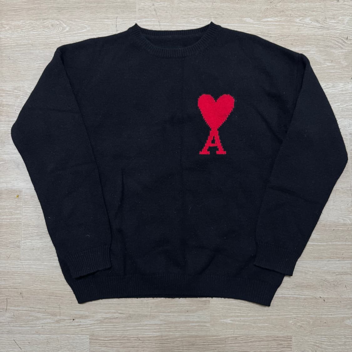 아미 자수로고 라운드 니트 상품이미지1