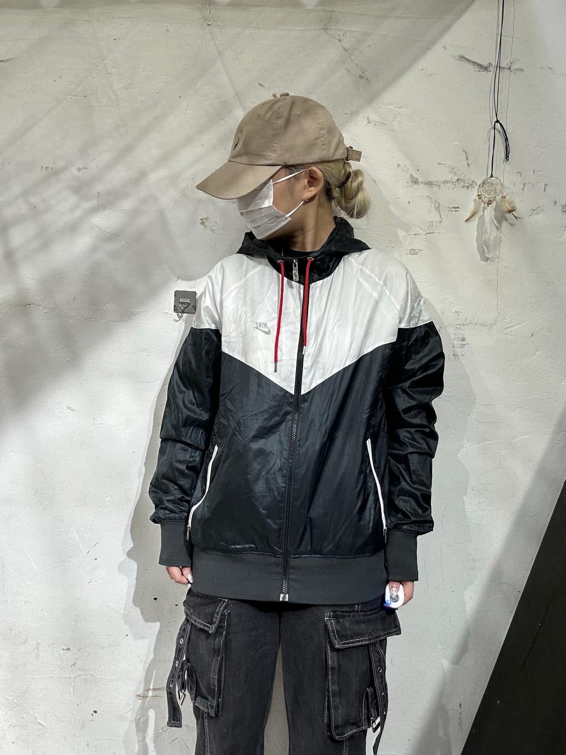 나이키 화이트 블랙 윈드러너 바람막이 자켓 L 상품이미지2