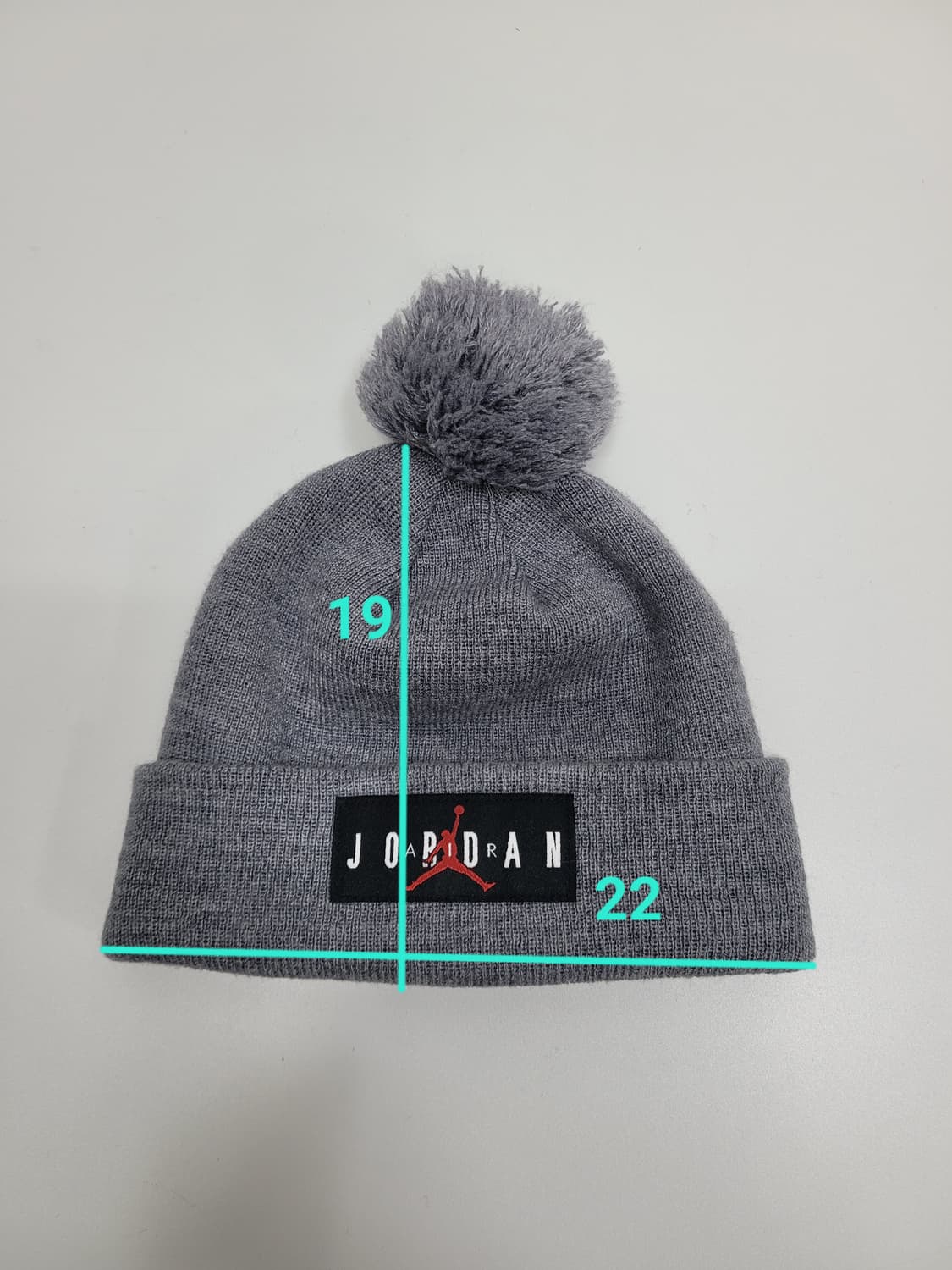NIKE 에어 조던 점프맨 로고 비니 / FREE 그레이
 상품이미지7