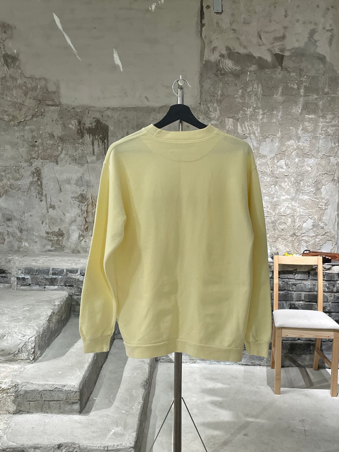 버버리 옐로우 폴리크롬 로고 크루넥 스웻 셔츠 상품이미지6