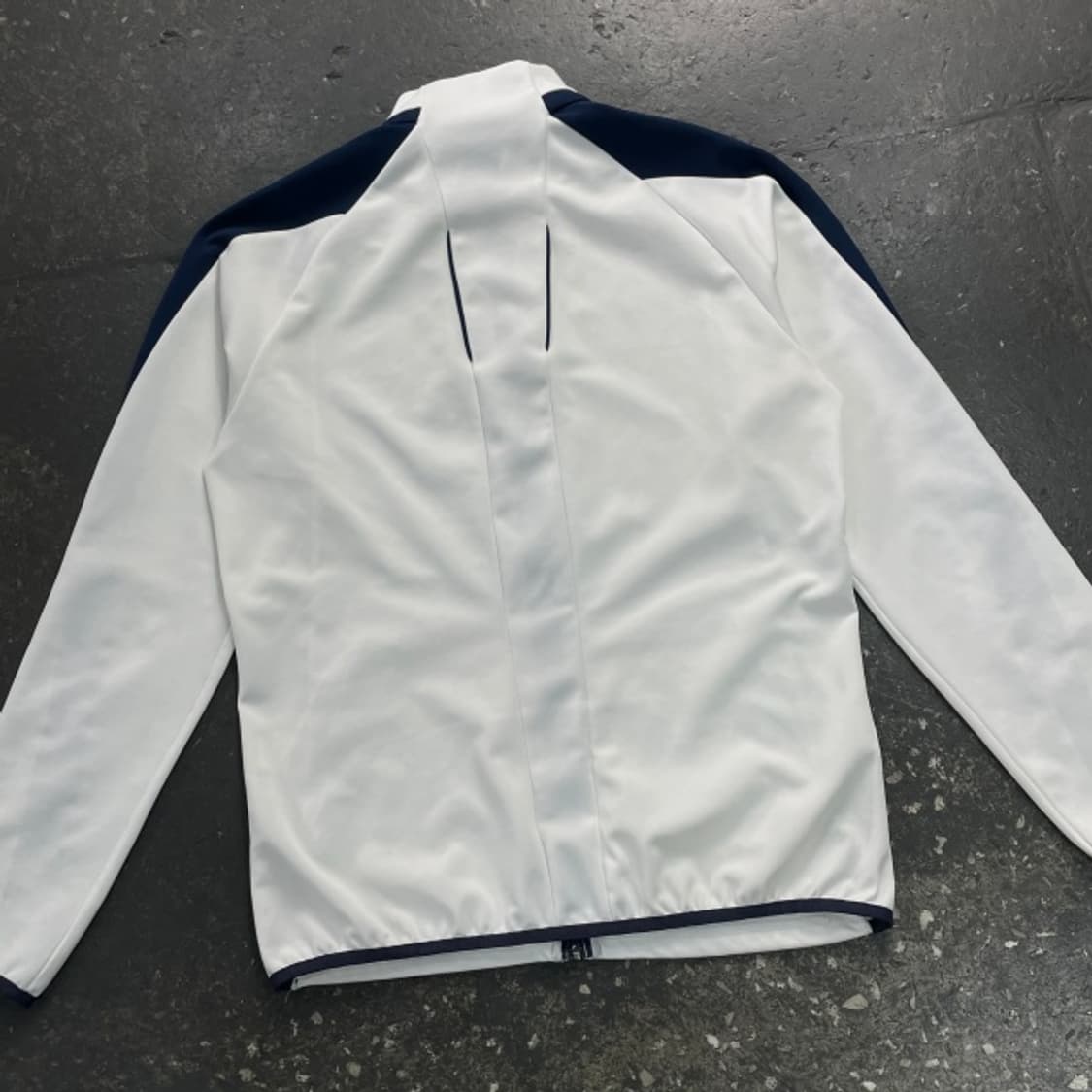 100 데상트 집업  상품이미지5