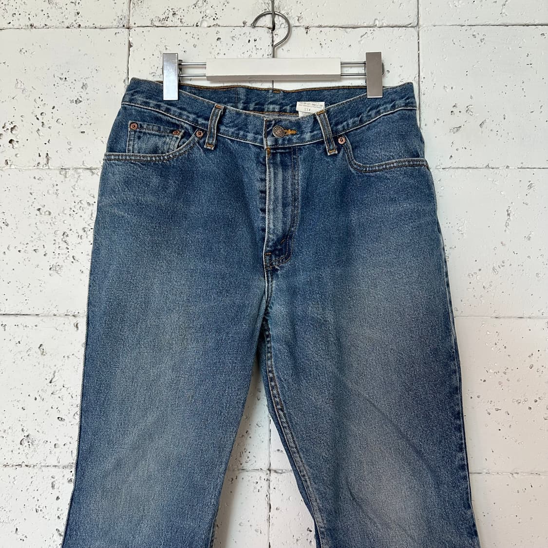 우먼30 리바이스 화이트탭 부츠컷 데님 상품이미지2