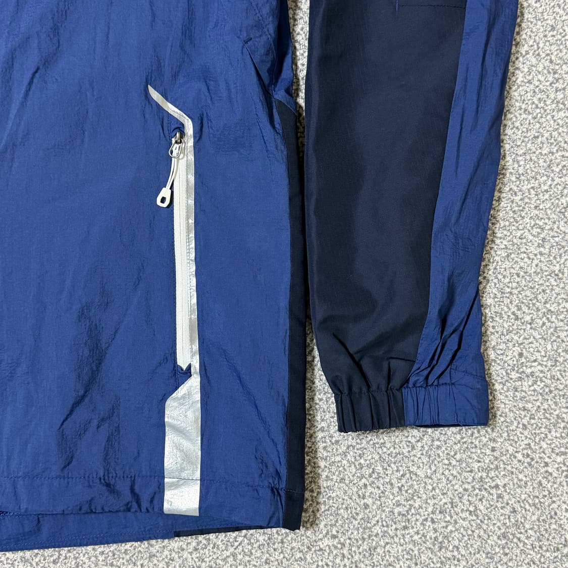 몽벨 초경량 바람막이 M 상품이미지4