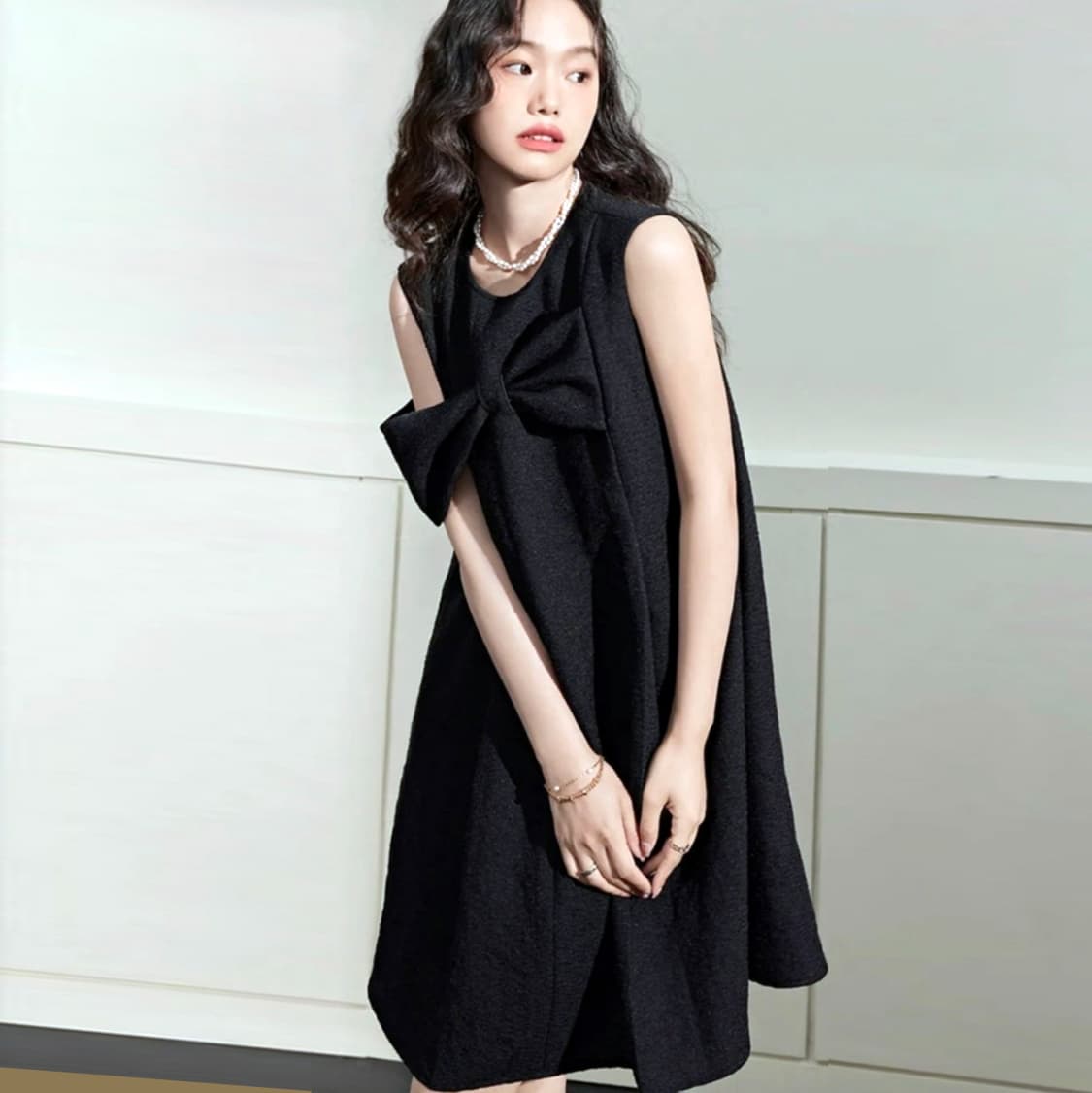 쿠오세(KUOSE) 민소매 리본 블랙 원피스 55-66 새상품 상품이미지1