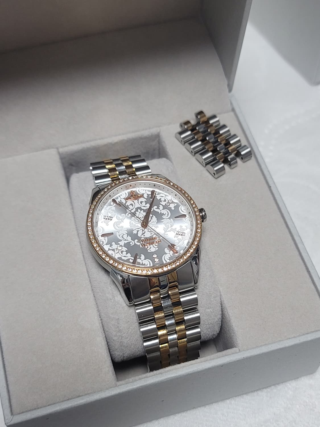 비비안 웨스트우드 로즈골드X실버 투톤 손목시계 더 월리스 상품이미지1