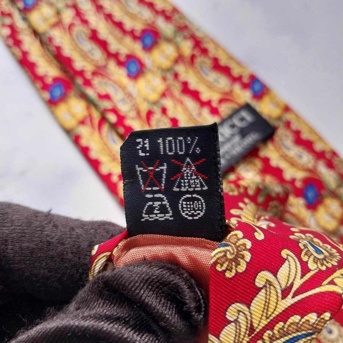 니나리치 레드 페이즐리 플라워 넥타이 9.9cm A+등급 K2338
 상품이미지10