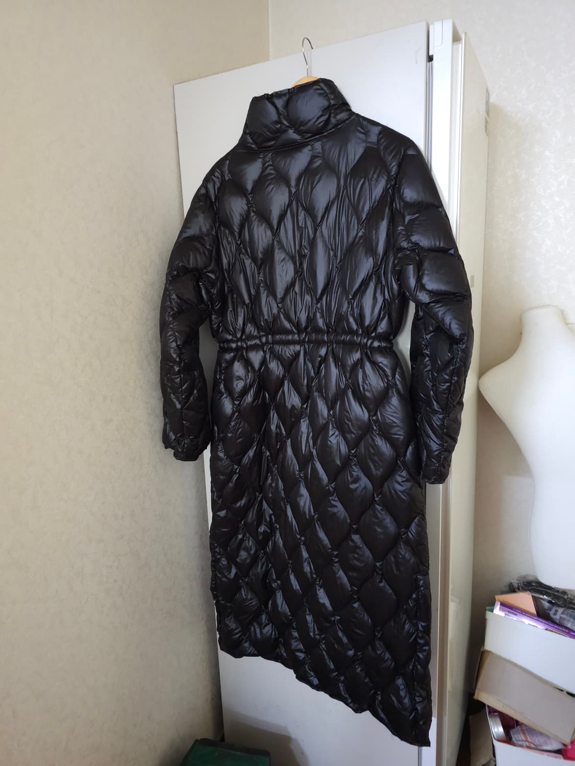 JULL-LOG 줄로그 글로시 롱 다운 경량 패딩 상품이미지5