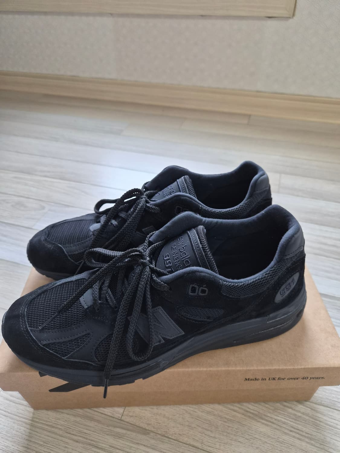 뉴발란스 991v2 메이드 인 UK 블랙 그레이 상품이미지1