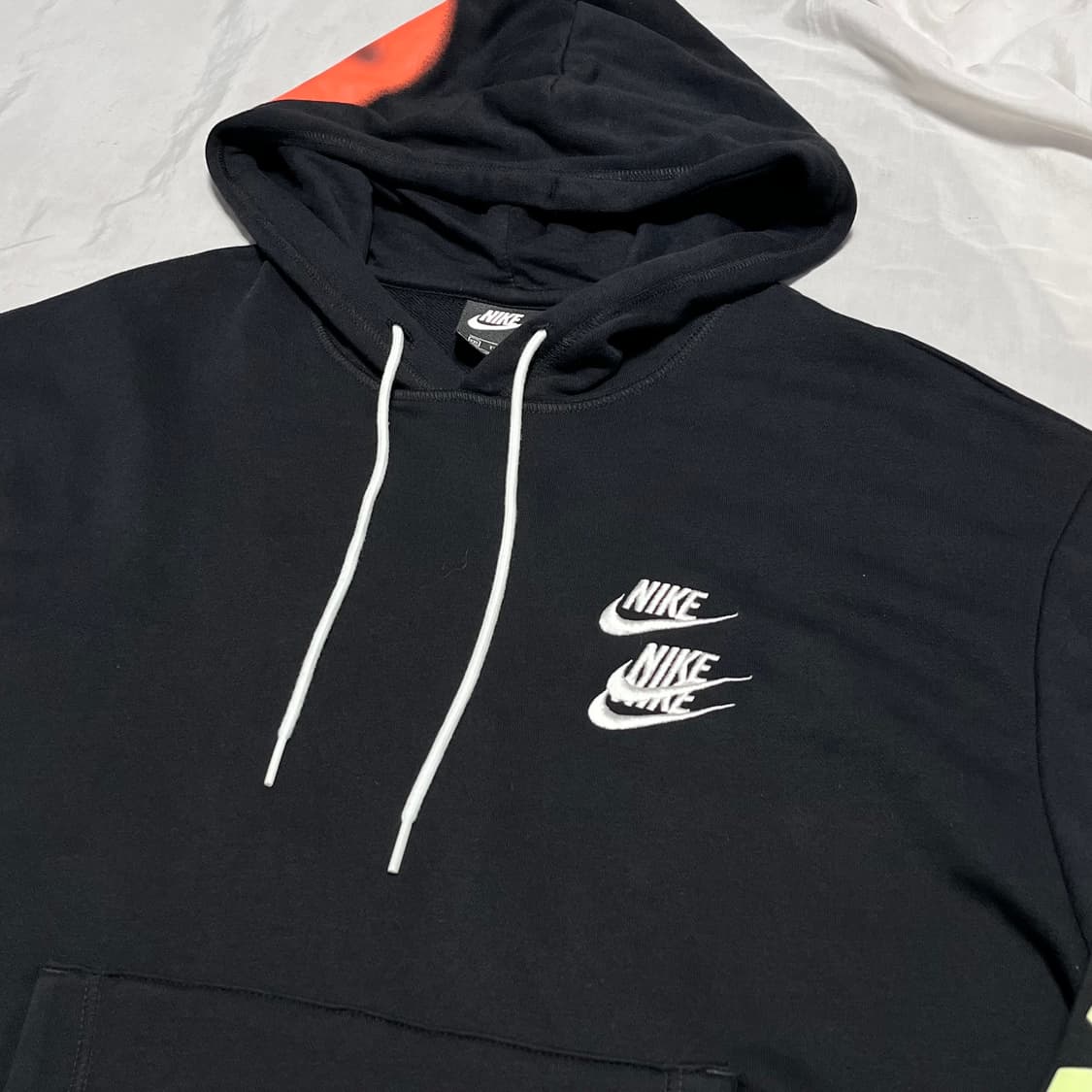 나이키 멀티스우시 월드투어 백프린팅 블랙 후드티 상품이미지1